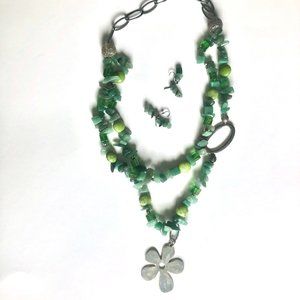 Women, necklace stone Jade Silver clover-shaped ornament